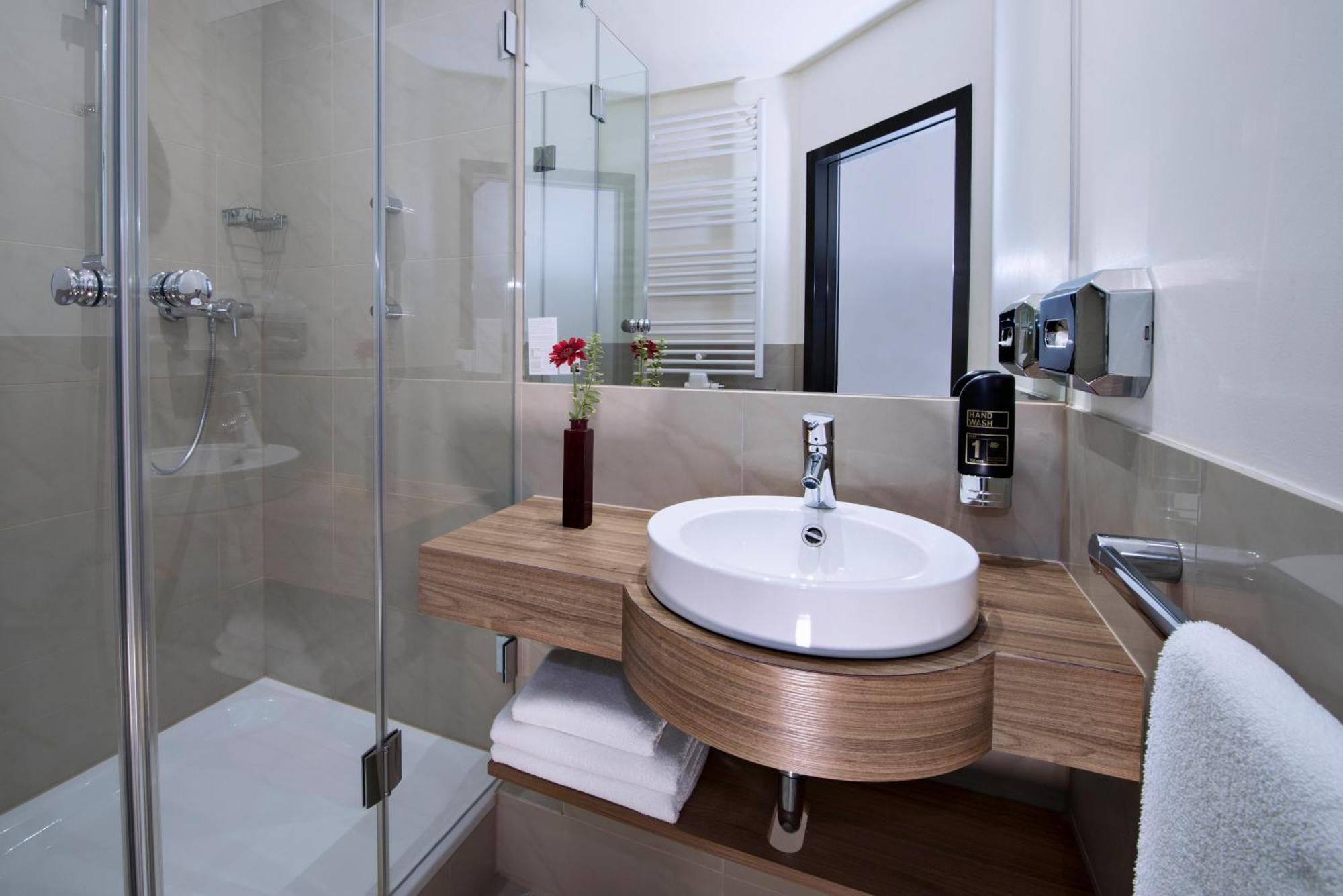 Best Western Hotel Brunnenhof 벨버스브룬 외부 사진